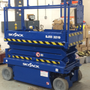 pre-owned-skyjack-sj3219-self-propelled-electric-scissor-lift-for-sale