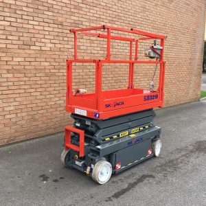 pre-owned-skyjack-sj3219-self-propelled-electric-scissor-lift-for-sale