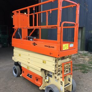 PRE-OWNED JLG 2630ES Ultra Narrow DC Self Propelled Electric Scissor Lift