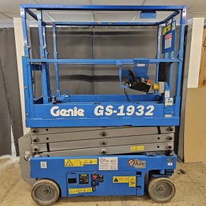 PRE-OWNED Genie GS1932 Self Propelled Electric Scissor Lift